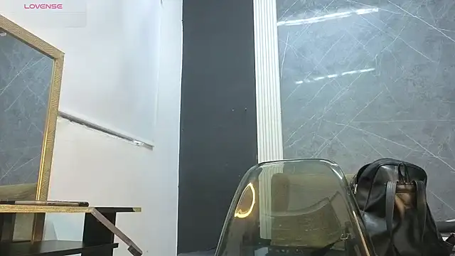 YummyDuooo online show from November 2025 12:05:02 PM