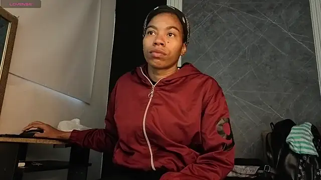 YummyDuooo online show from November 2025 11:47:01 AM