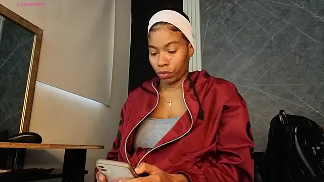 YummyDuooo online show from December 2025 11:53:01 AM