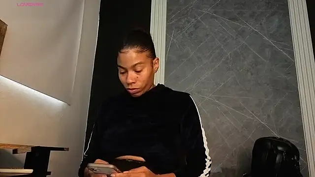 YummyDuooo online show from November 2025 12:05:01 PM