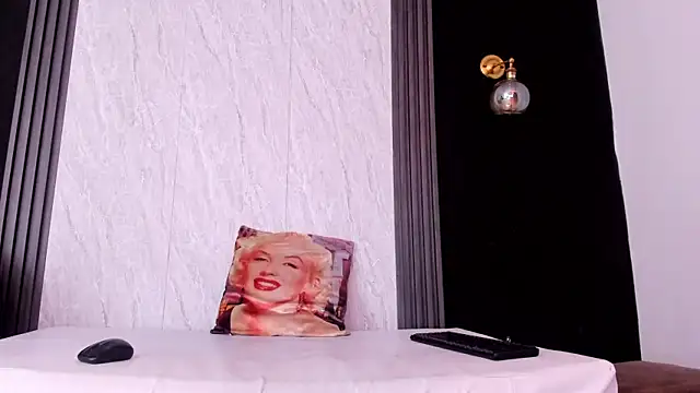 YummyDuooo online show from March 2026 11:49:01 AM