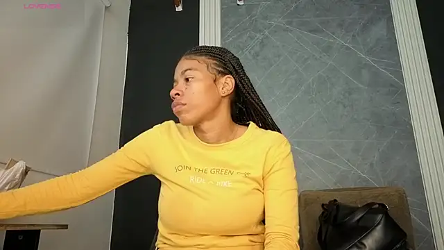 YummyDuooo online show from January 2026 12:42:02 PM