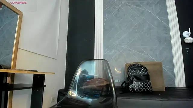 YummyDuooo online show from January 2026 11:06:02 AM