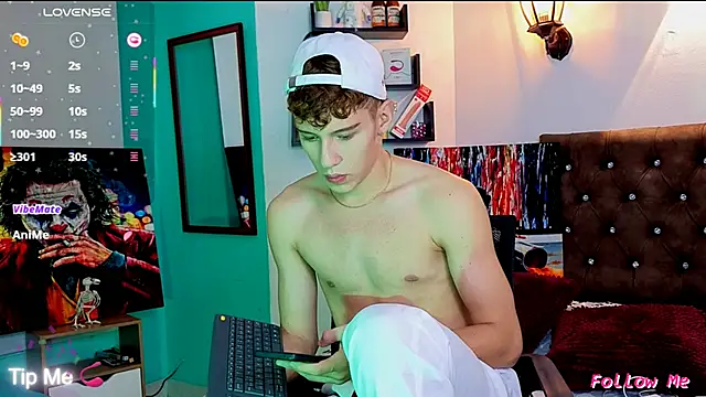 Snapshot of flowers18 chatting on November 2025 11:49:02 PM flowers18 online show from November 2025 11:49:02 PM