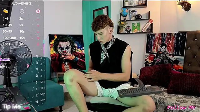 Snapshot of flowers18 chatting on November 2025 10:36:02 PM flowers18 online show from November 2025 10:36:02 PM