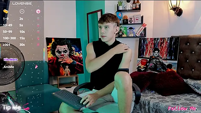 Snapshot of flowers18 chatting on November 2025 10:10:02 PM flowers18 online show from November 2025 10:10:02 PM