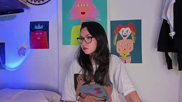 Snapshot of azumi_cutiepie_ chatting on March 2025 07:23:02 PM azumi cutiepie online show from March 2025 07:23:02 PM