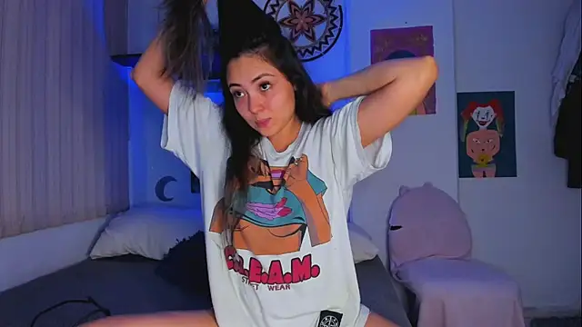 Snapshot of azumi_cutiepie_ chatting on February 2025 09:39:01 PM azumi cutiepie online show from February 2025 09:39:01 PM