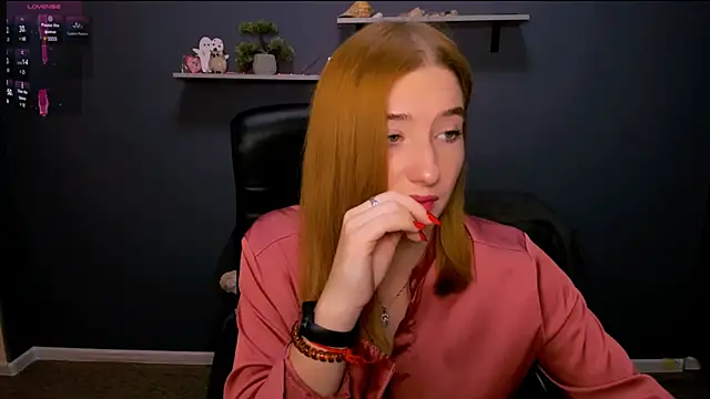 Snapshot of daisy_candy chatting on December 2024 07:18:01 PM daisy candy online show from December 2024 07:18:01 PM