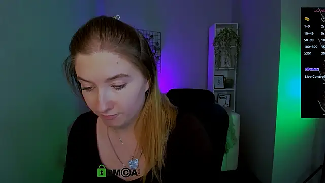 Snapshot of daisy_candy chatting on September 2025 09:05:01 PM daisy candy online show from September 2025 09:05:01 PM