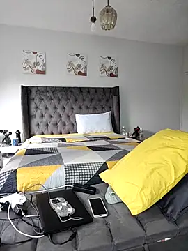 Drippincaty online show from November 2025 08:47:01 AM