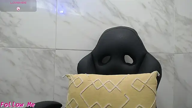 shantala krisha online show from December 2025 07:38:01 PM