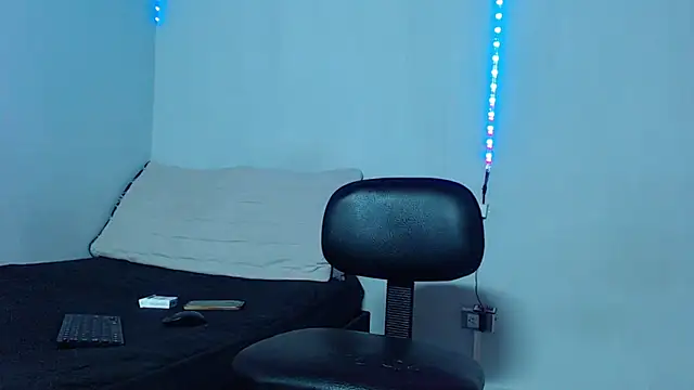 mikecoper 23 online show from February 2025 07:01:02 PM