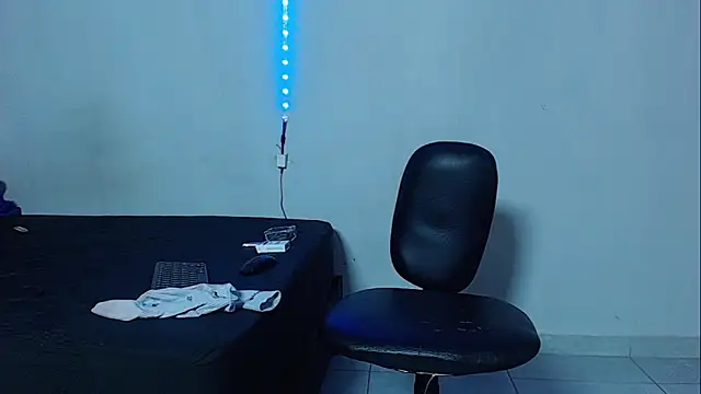 mikecoper 23 online show from December 2025 01:32:02 PM