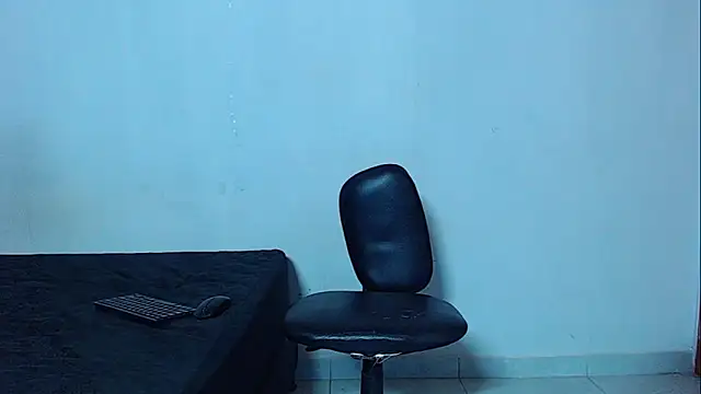 mikecoper 23 online show from April 2026 01:07:01 AM