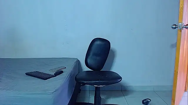 mikecoper 23 online show from February 2026 01:20:01 PM