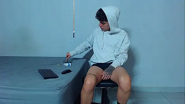 mikecoper 23 online show from December 2025 01:57:02 PM