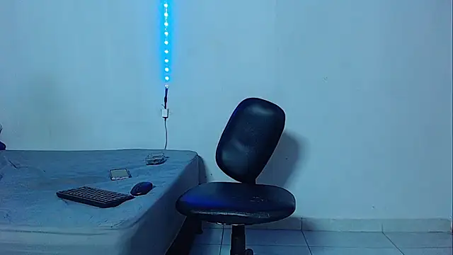 mikecoper 23 online show from November 2025 01:26:02 PM