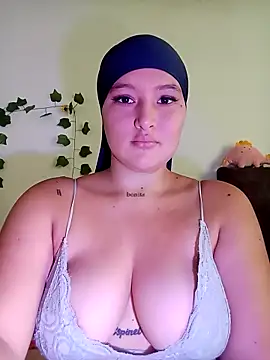 Snapshot of Celeste_camila18 chatting on October 2025 03:31:01 PM Celeste camila18 online show from October 2025 03:31:01 PM