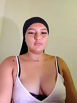 Snapshot of Celeste_camila18 chatting on September 2025 09:40:01 PM Celeste camila18 online show from September 2025 09:40:01 PM