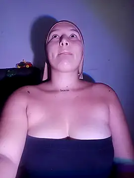 Snapshot of Celeste_camila18 chatting on November 2025 10:24:01 PM Celeste camila18 online show from November 2025 10:24:01 PM