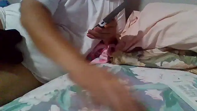 Snapshot of Whiper2024 chatting on September 2025 04:40:01 AM Whiper2024 online show from September 2025 04:40:01 AM