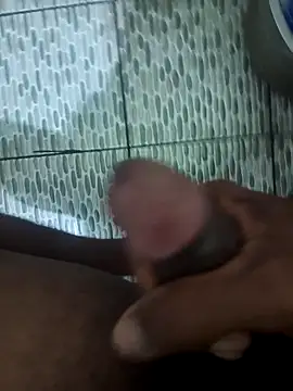 Snapshot of uthaman2271 chatting on February 2025 09:10:01 PM uthaman2271 online show from February 2025 09:10:01 PM