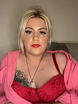 Blondiee3088 online show from December 2024 03:41:02 PM