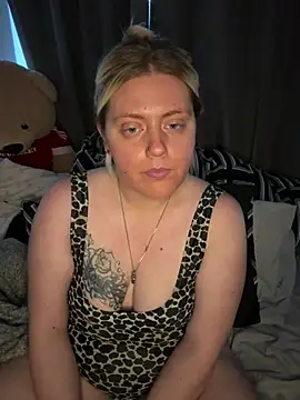 Blondiee3088 online show from February 2026 03:43:02 PM