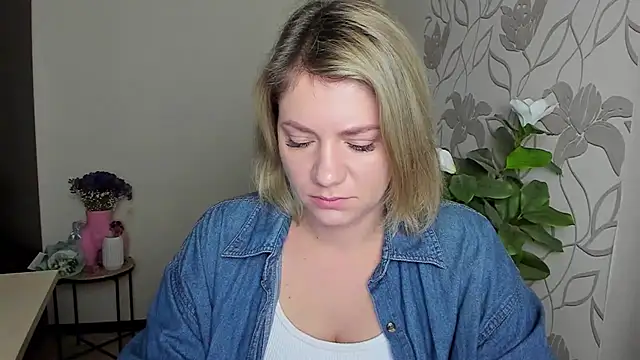 MariaSttone online show from October 2025 10:17:01 AM