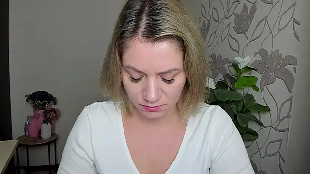 MariaSttone online show from October 2025 02:18:01 PM