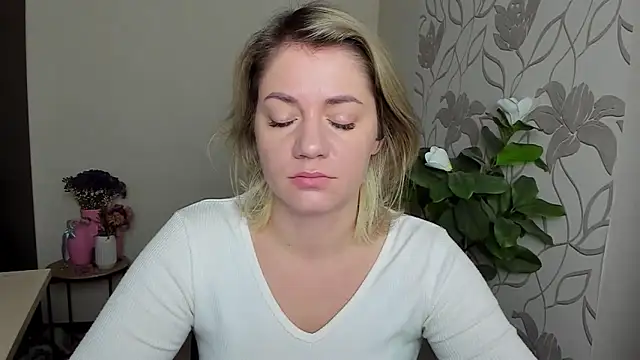 MariaSttone online show from October 2025 09:32:02 AM
