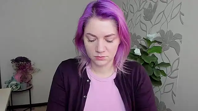 MariaSttone online show from April 2026 12:01:01 PM