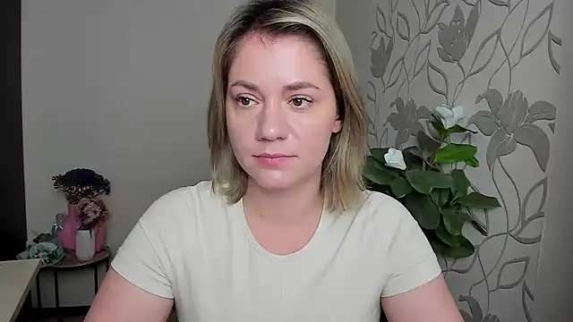 MariaSttone online show from September 2025 10:44:01 AM