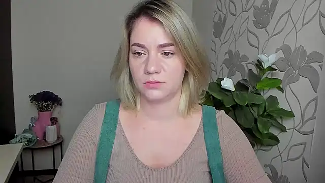 MariaSttone online show from October 2025 05:23:02 PM