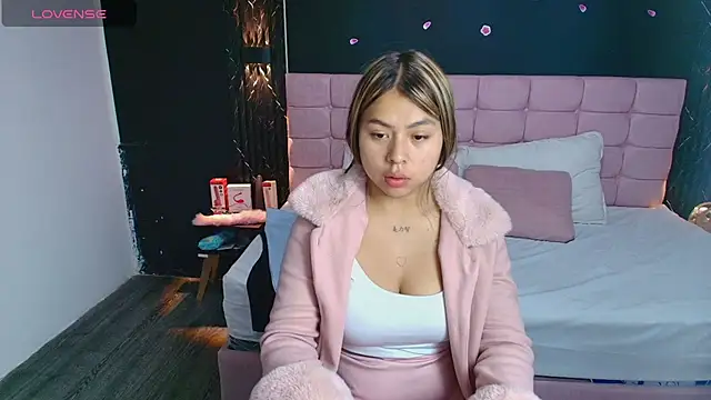 AntonellaRosee  online show from October 2025 11:57:02 AM