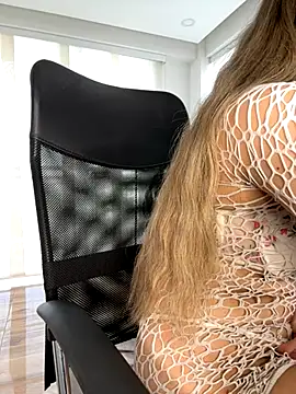 nicollefiorett online show from October 2025 08:52:01 PM