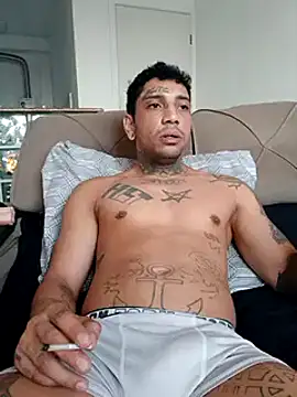 Guihenrick online show from April 2026 08:26:01 PM