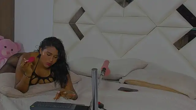 StormyButty18 online show from December 2025 11:43:01 PM