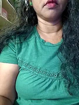 Snapshot of Bangarupapa chatting on May 2026 05:32:01 PM Bangarupapa online show from May 2026 05:32:01 PM
