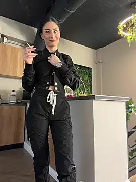 Snapshot of FeetVibe chatting on February 2026 06:33:01 AM FeetVibe online show from February 2026 06:33:01 AM