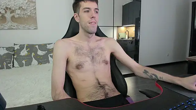 Snapshot of White_Dylan chatting on December 2025 09:36:02 AM White Dylan online show from December 2025 09:36:02 AM