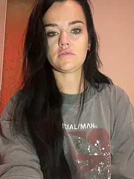 English-Chloe96 online show from December 2025 05:24:02 AM