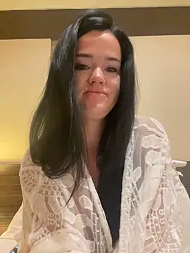 English-Chloe96 online show from November 2025 04:50:01 AM