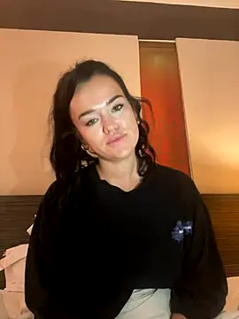 English-Chloe96 online show from October 2025 04:25:02 AM