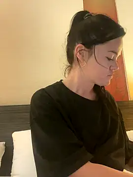 English-Chloe96 online show from October 2025 03:40:02 AM