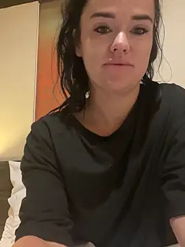 English-Chloe96 online show from November 2025 05:44:01 AM