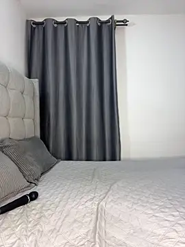 prettiepearl online show from April 2026 09:49:01 PM
