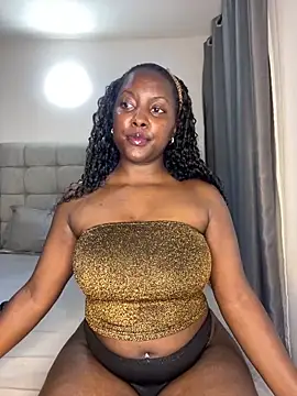 prettiepearl online show from April 2026 08:32:02 PM