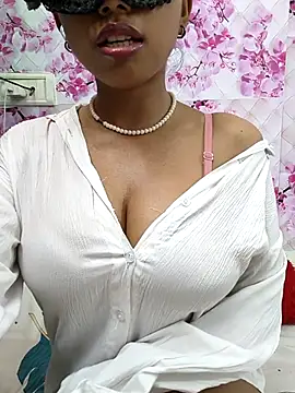 sandy naughty online show from April 2026 04:41:01 PM